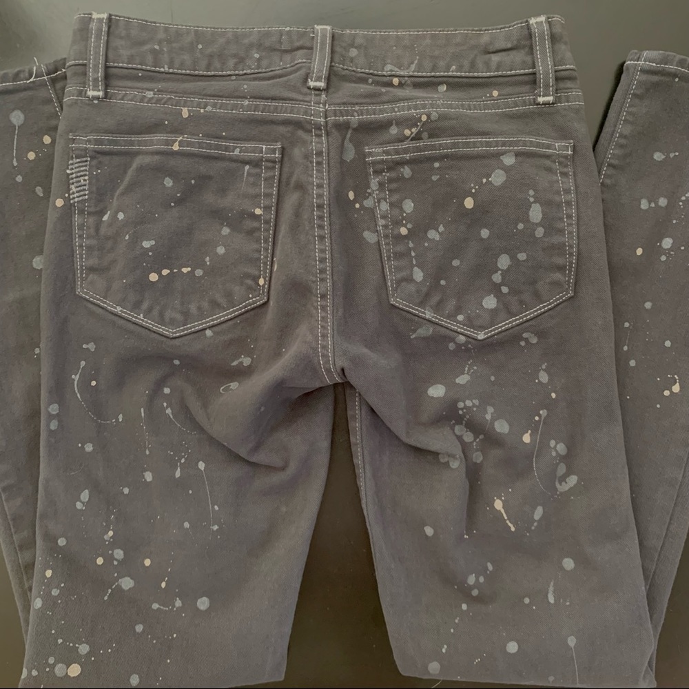 HP🎉 PAIGE Edgemont Grey Zip Paint Splatter Skinny Jeans Size 27 - Picture 11 of 15